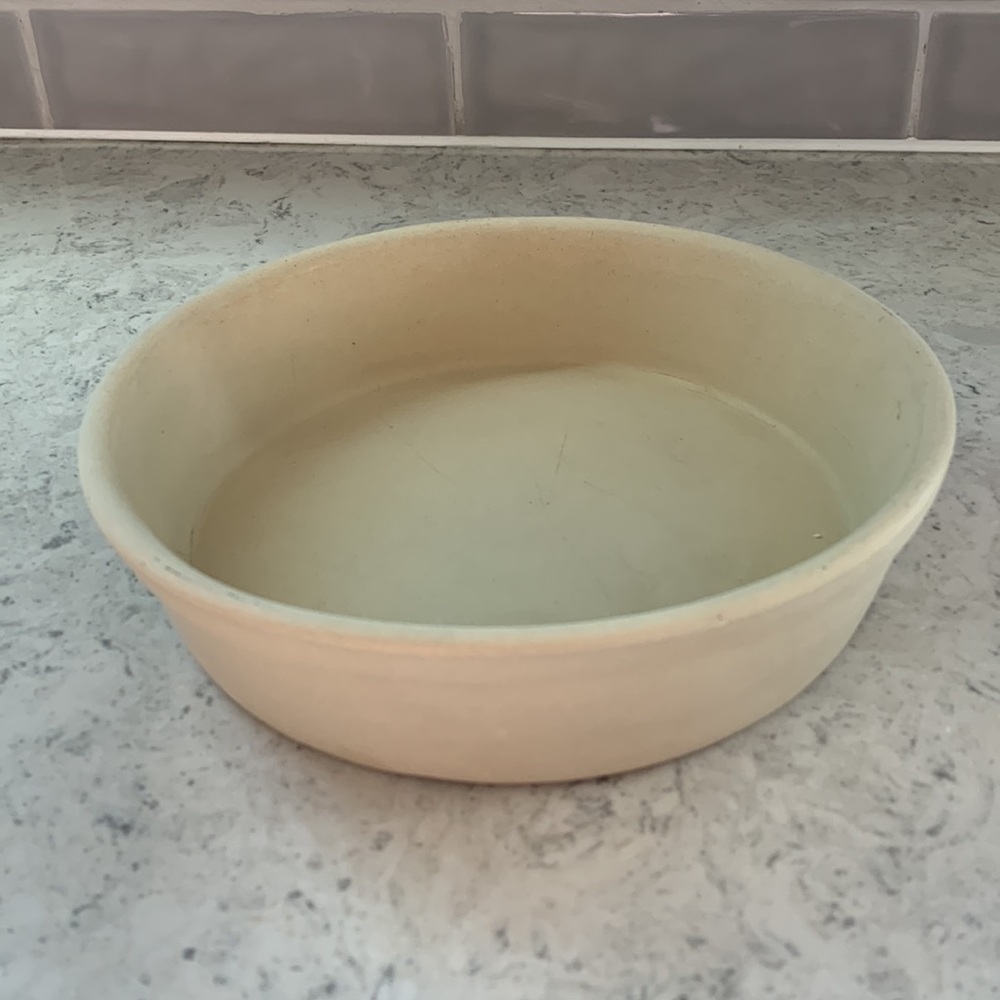 Pampered Chef 8” mini baker stoneware unglazed